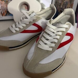 White and Red Women's Retro Runner Sneakers